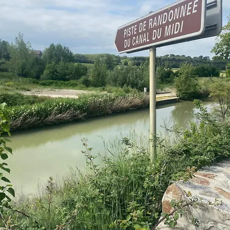 بيت للعطل La Maison Pont Rouge قرقشونه